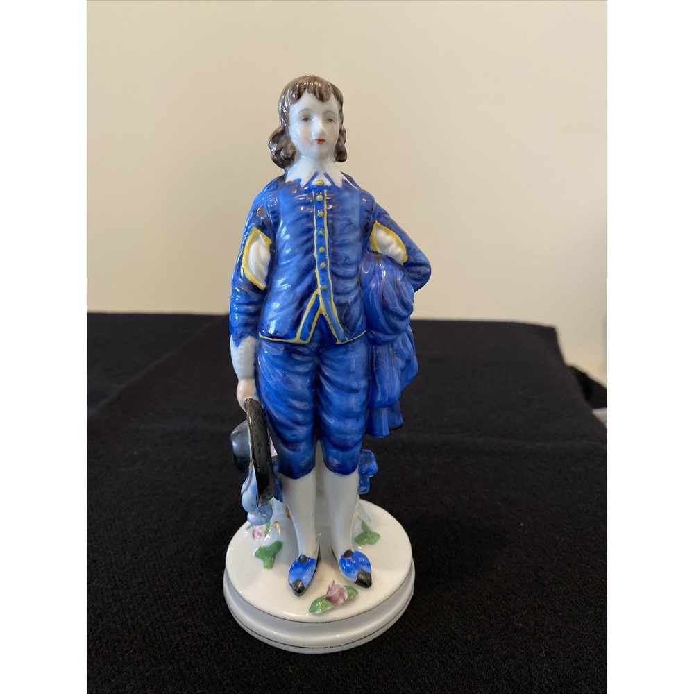 MARUYAMA  PORCELAIN VICTORIAN  BLUE BOY FIGURINE SIGNED A1A  OCCUPIED JAPAN 1946